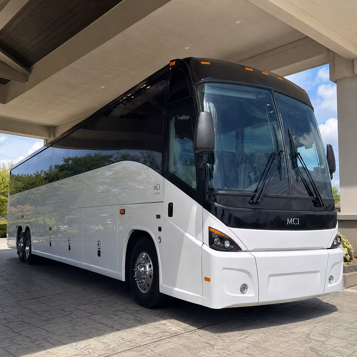 new orleans charter bus rental exterior