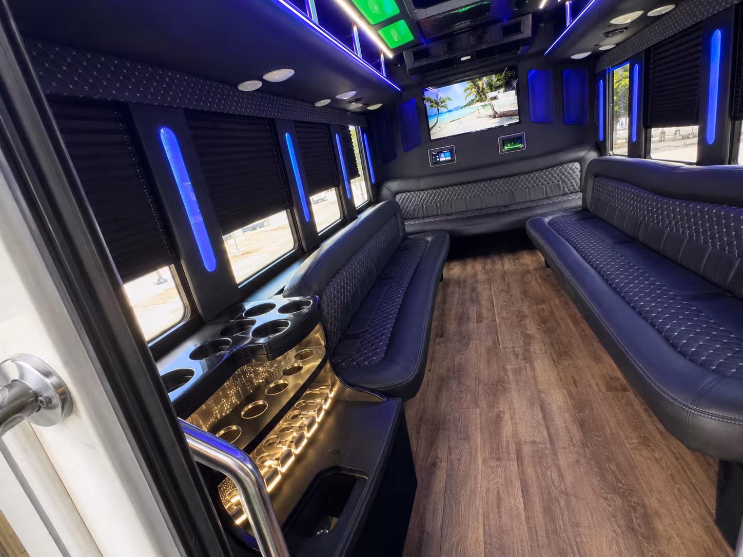 new orleans holiday party bus rental